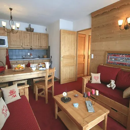 Spacious 500 M From The Slopes Of Les Sybelles شقة